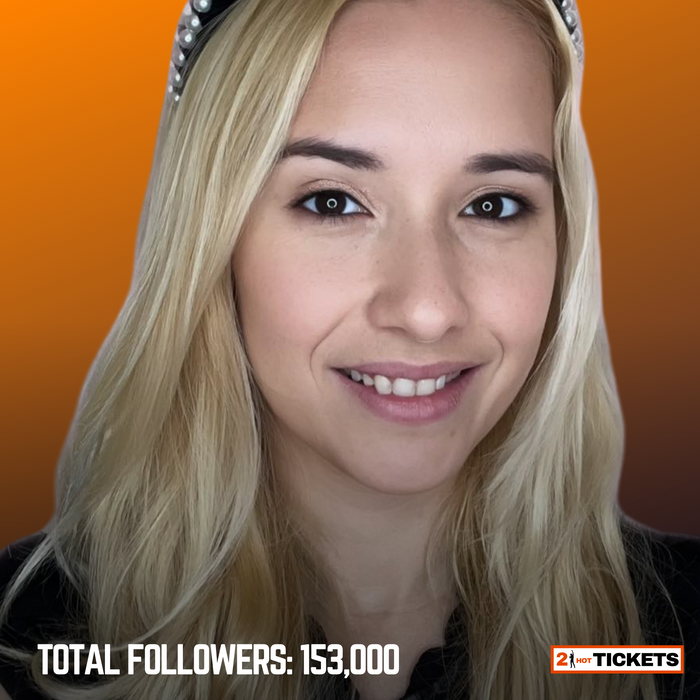 Promote Your Brand on Carolina Munhóz's Social Media Page